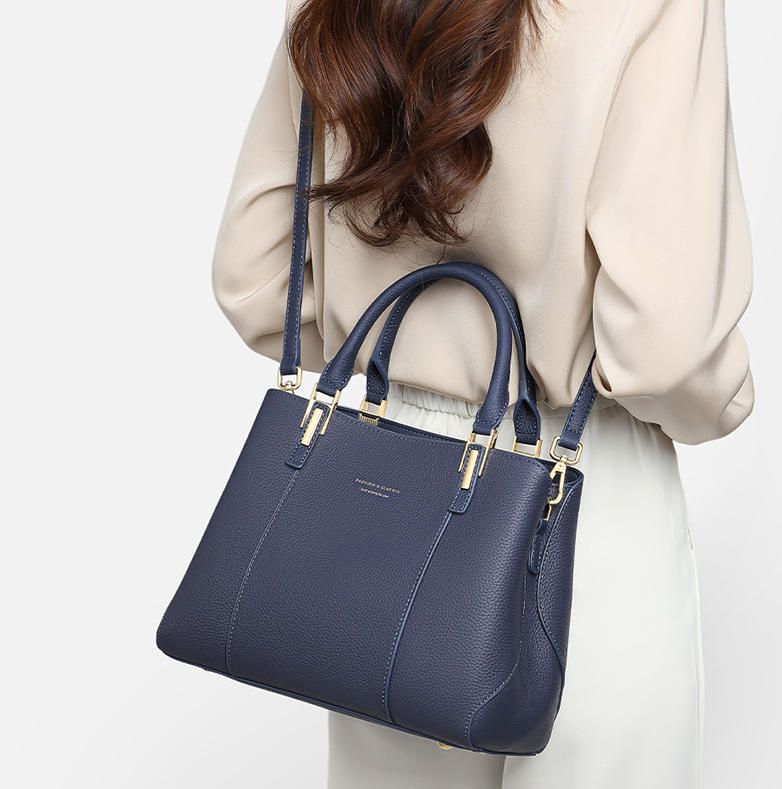 Sac à main tendance en cuir vé - Luxury Bags News avis et prix