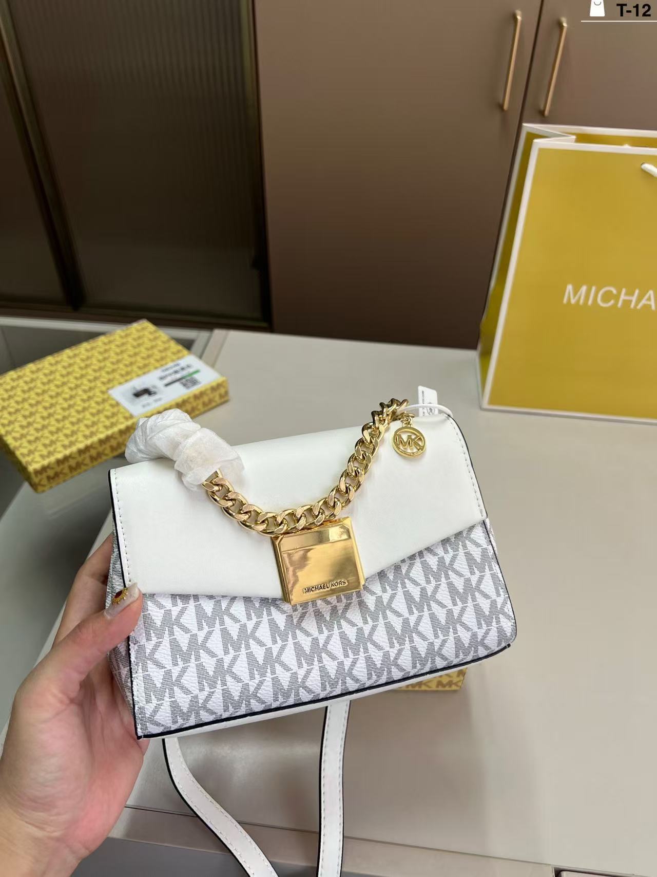 Sac à bandoulière de luxe pour - Luxury Bags Michael Kors avis et prix
