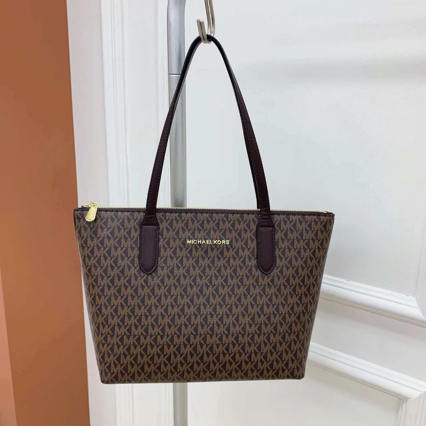 Sac à bandoulière élégant pour - Luxury Bags Michael Kors avis et prix