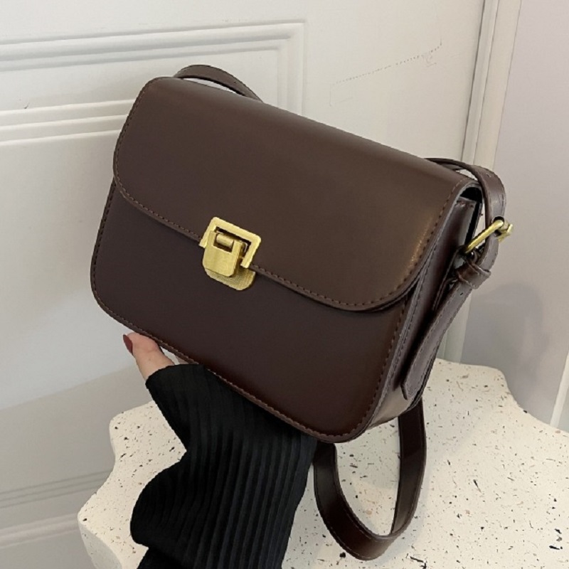 Sac à bandoulière de luxe en c - Luxury Bags News avis et prix